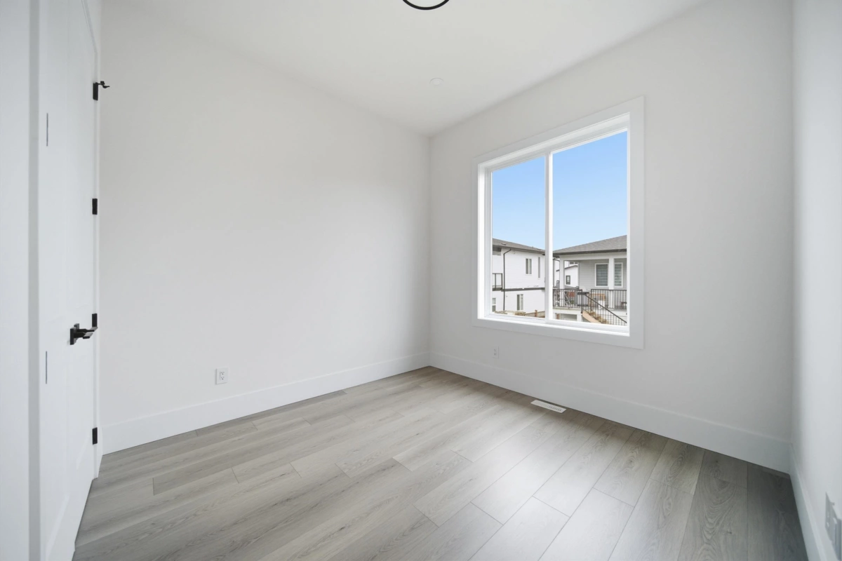 Powder Room Photo of 32738 Carter Avenue, Mission, BC