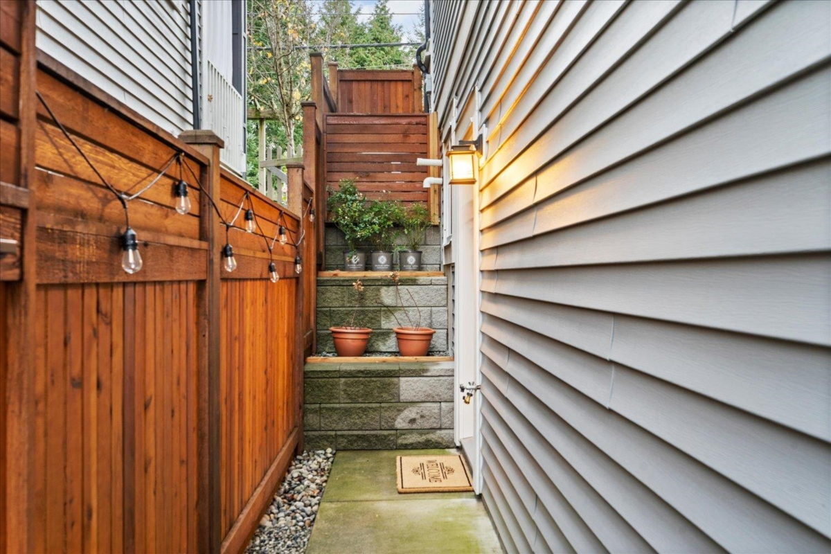 Community Amenities Photo (Clubhouse) of 11 4295 Old Clayburn Road, Abbotsford, BC