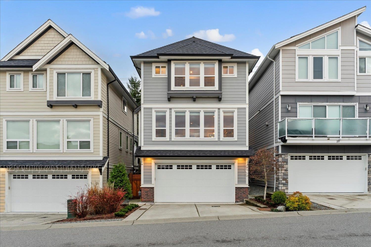 Neighborhood Park Photo Near 11 4295 Old Clayburn Road, Abbotsford, BC