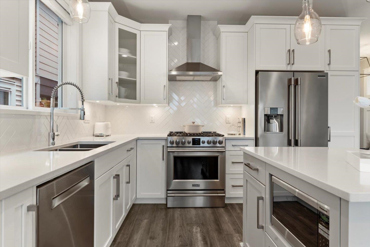 Primary Bedroom Photo of 11 4295 Old Clayburn Road, Abbotsford, BC