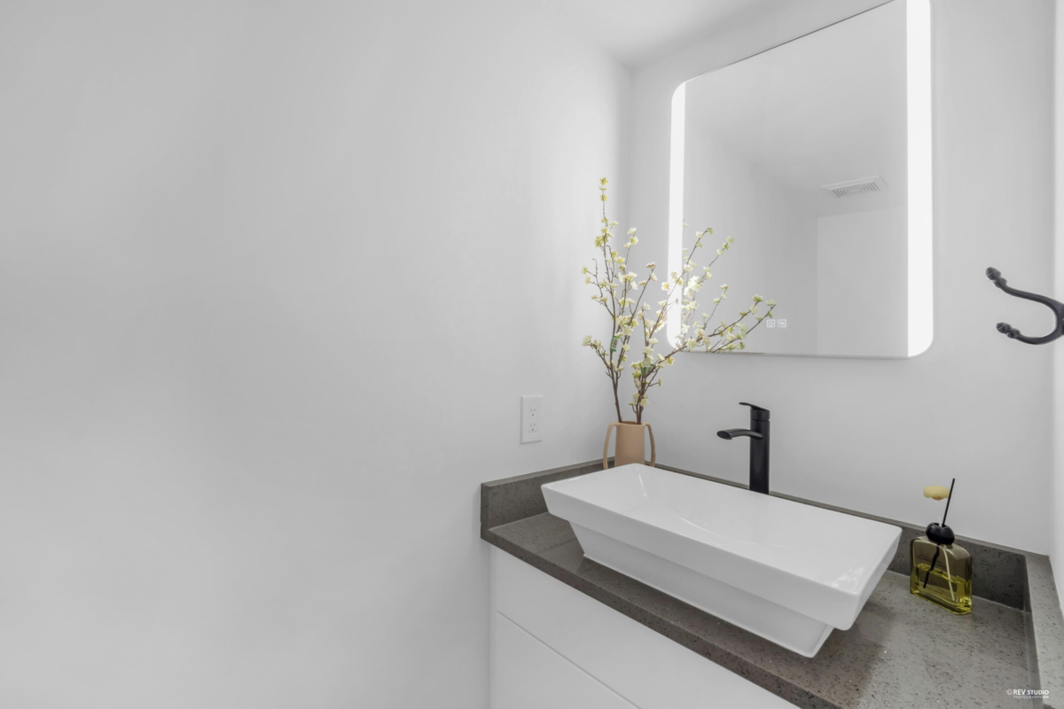 Breakfast Nook Photo of 642 Lost Lake Drive, Coquitlam, BC