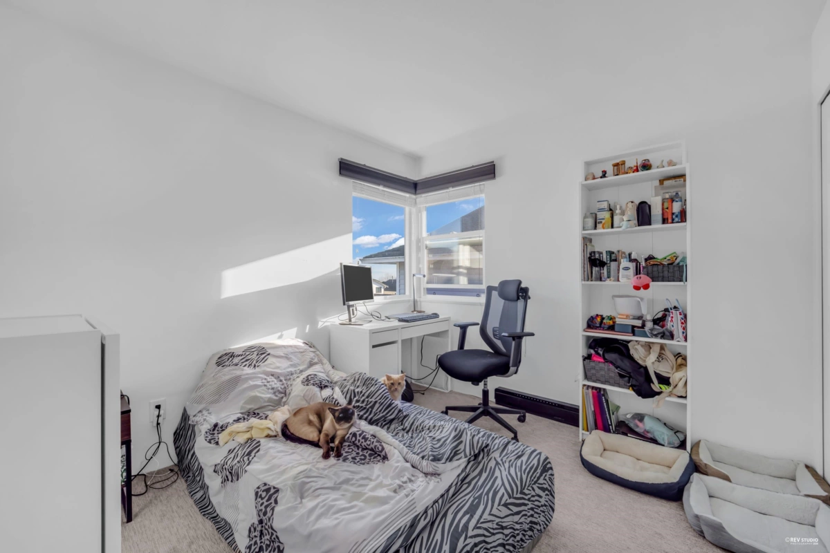 Laundry Room Photo of 642 Lost Lake Drive, Coquitlam, BC