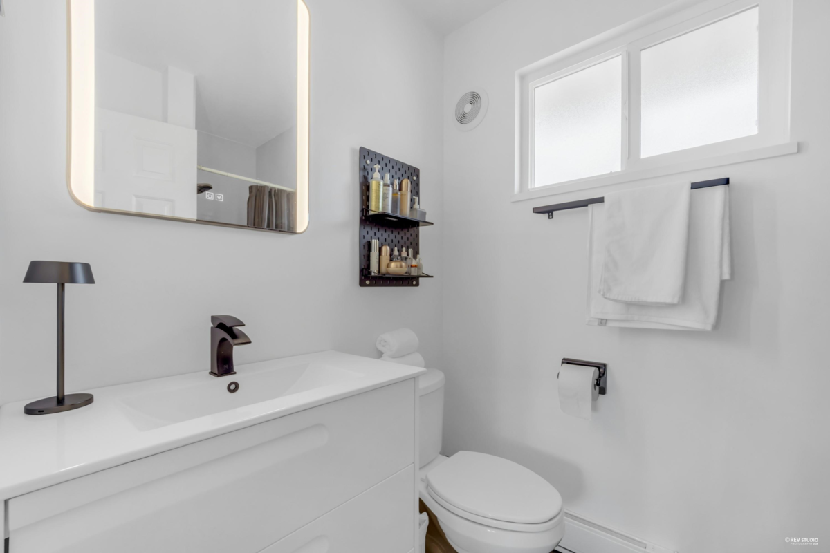 Office / Den Photo of 642 Lost Lake Drive, Coquitlam, BC