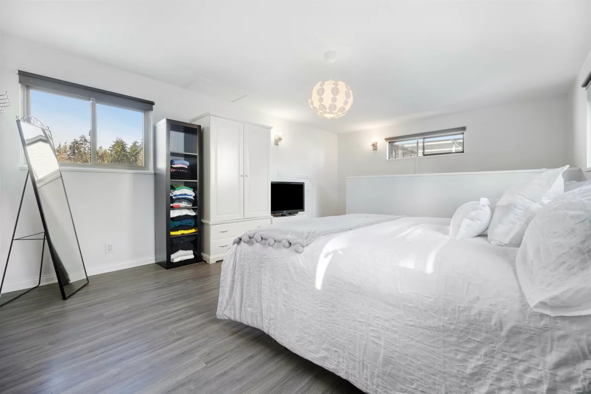 Guest Bathroom Photo of 828 Nicolum Court, North Vancouver, BC