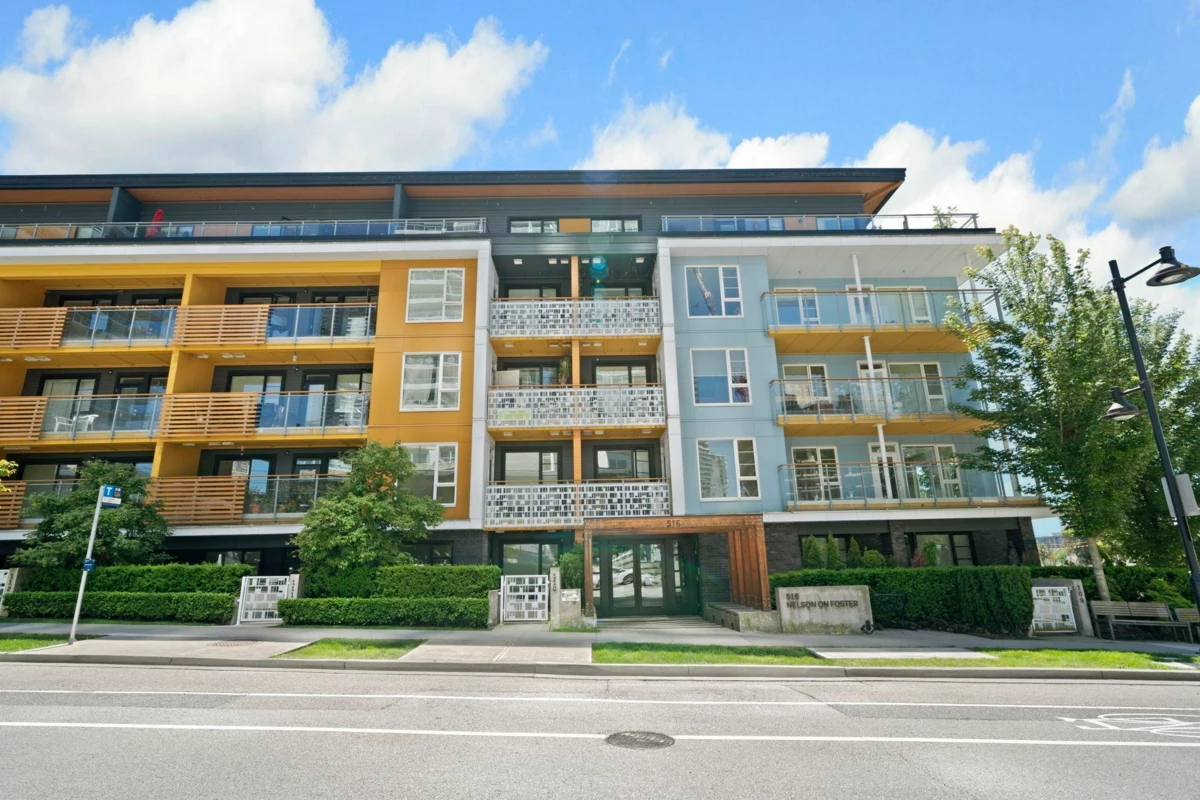 Basement Recreation Room Photo of 320 516 Foster Avenue, Coquitlam, BC
