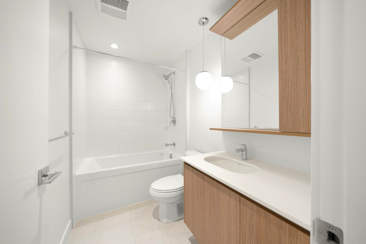 Bedroom 4 Photo of 320 516 Foster Avenue, Coquitlam, BC