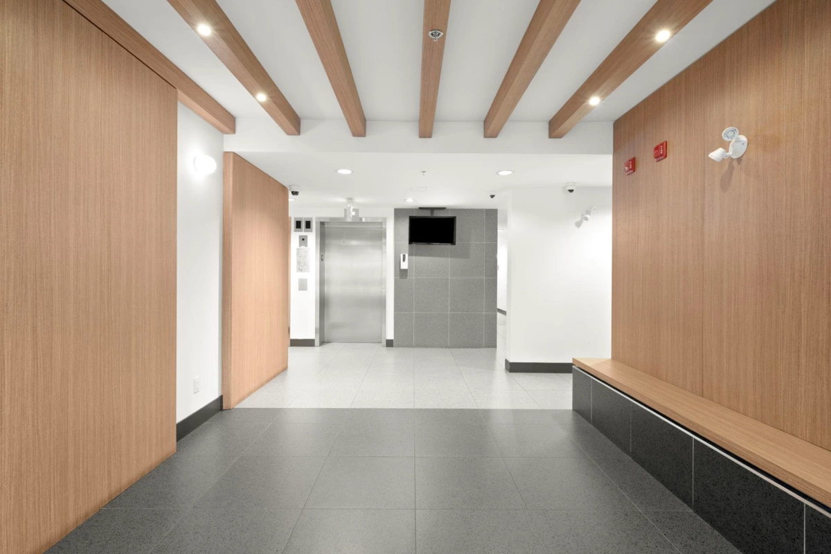 Entry Foyer Photo of 320 516 Foster Avenue, Coquitlam, BC