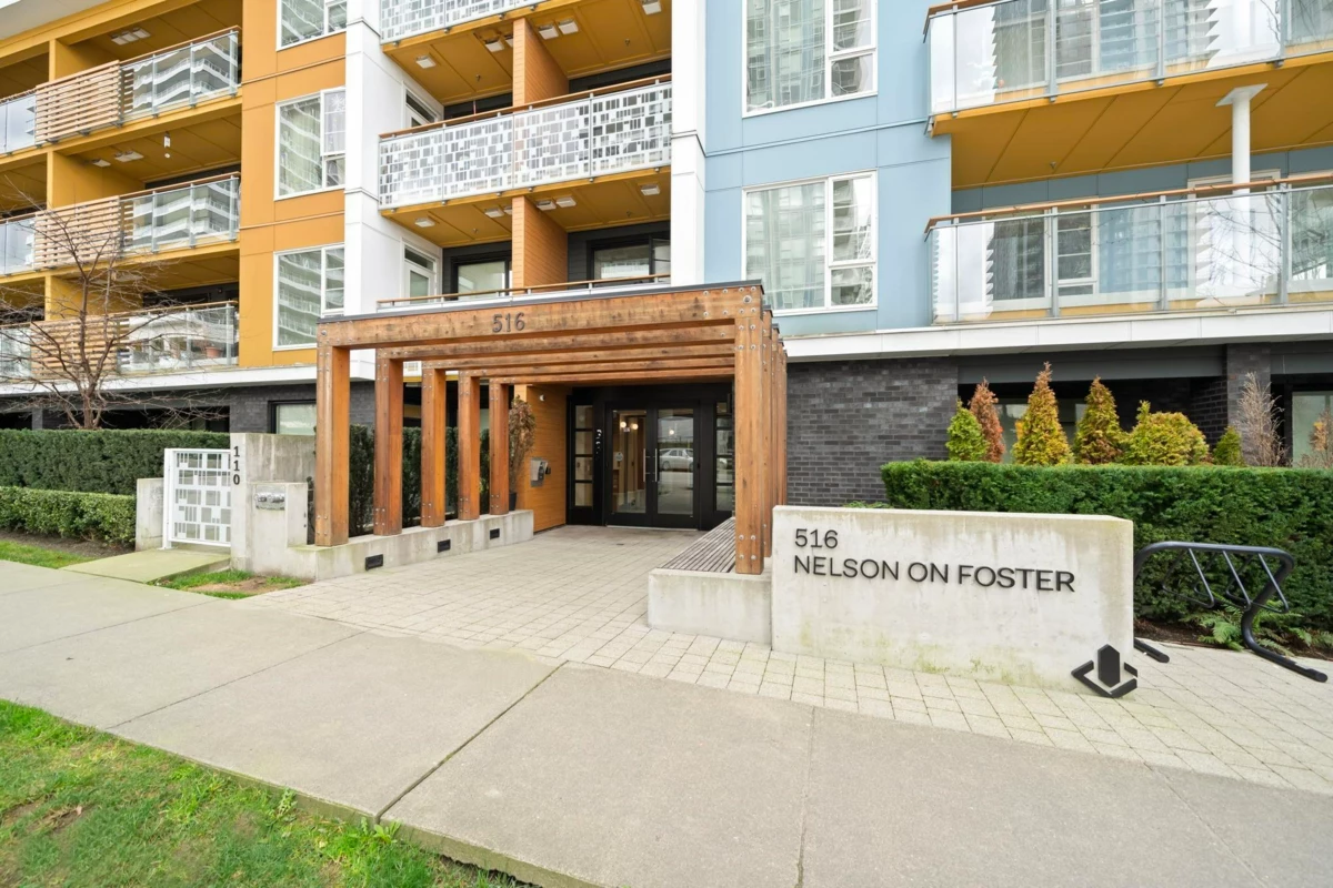 Laundry Room Photo of 320 516 Foster Avenue, Coquitlam, BC