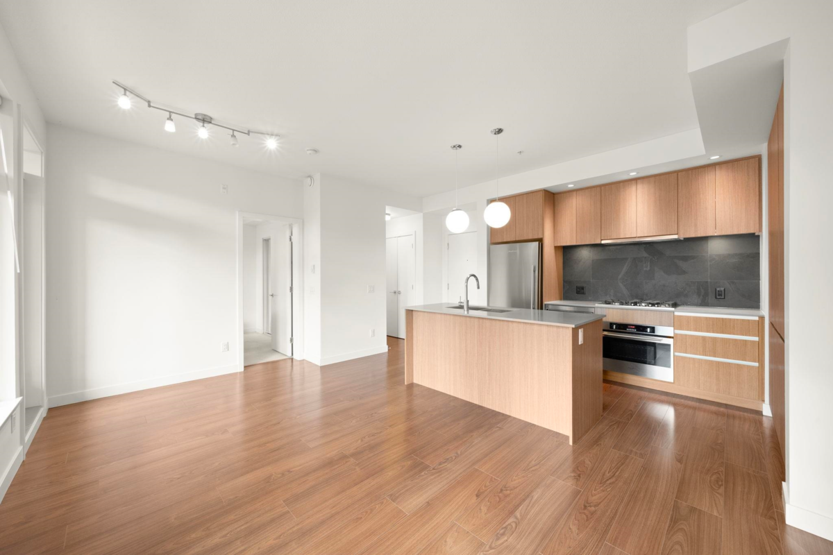 Primary Bedroom Photo of 320 516 Foster Avenue, Coquitlam, BC