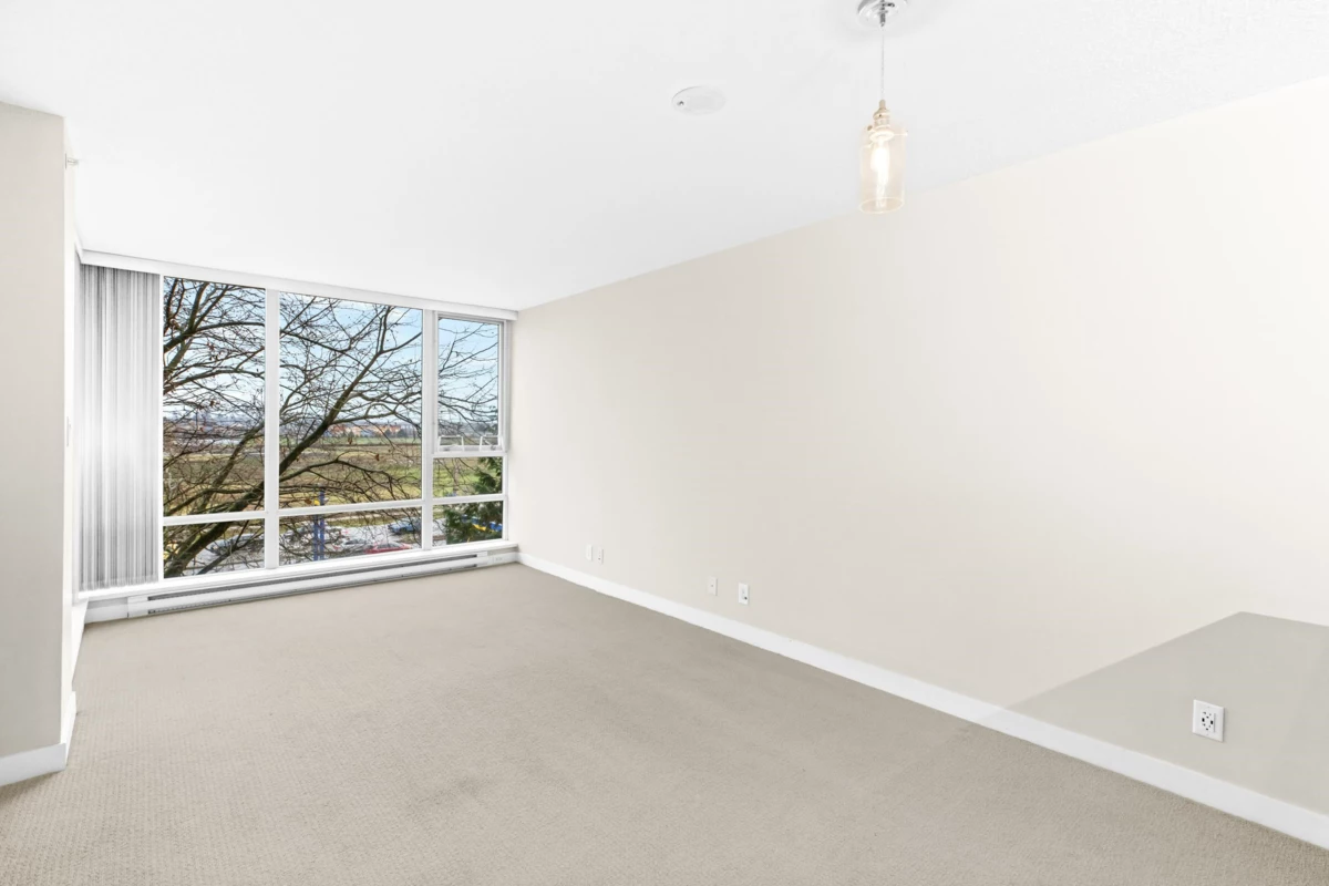 Dining Area Photo of 506 9171 Ferndale Road, Richmond, BC