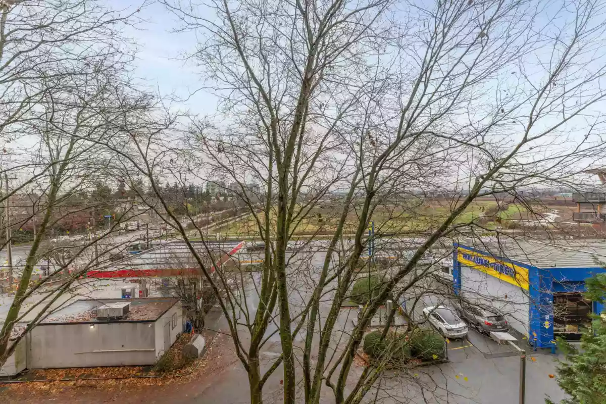 Front Yard Photo of 506 9171 Ferndale Road, Richmond, BC