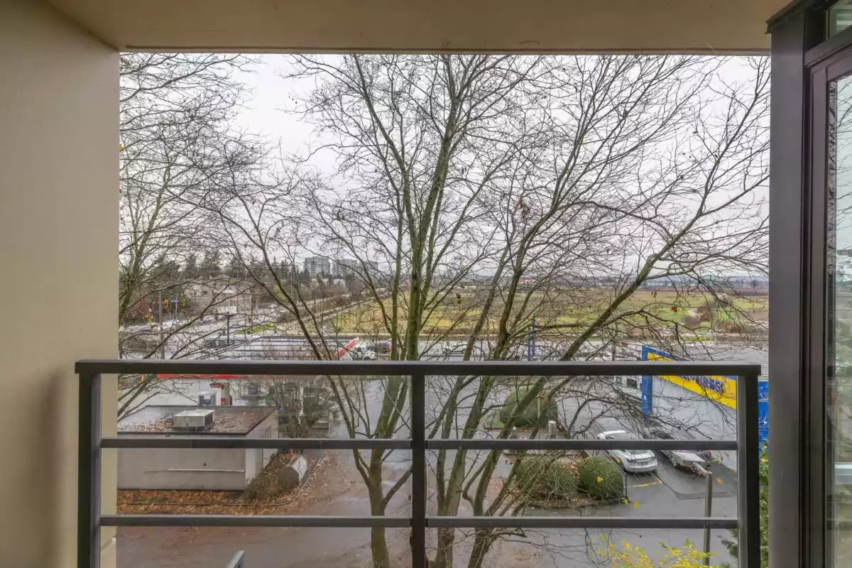 Hot Tub / Spa Photo of 506 9171 Ferndale Road, Richmond, BC