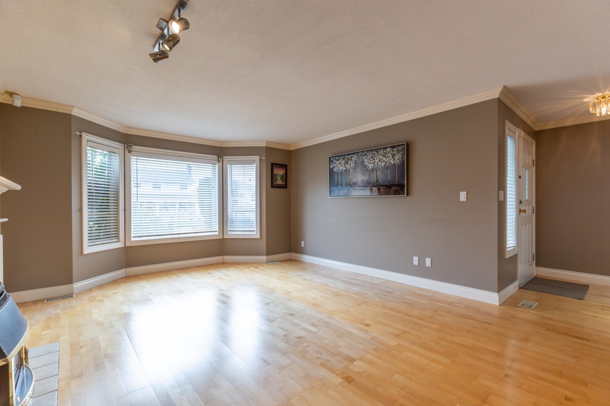 Pantry Photo of 34813 Chantrell Place, Abbotsford, BC