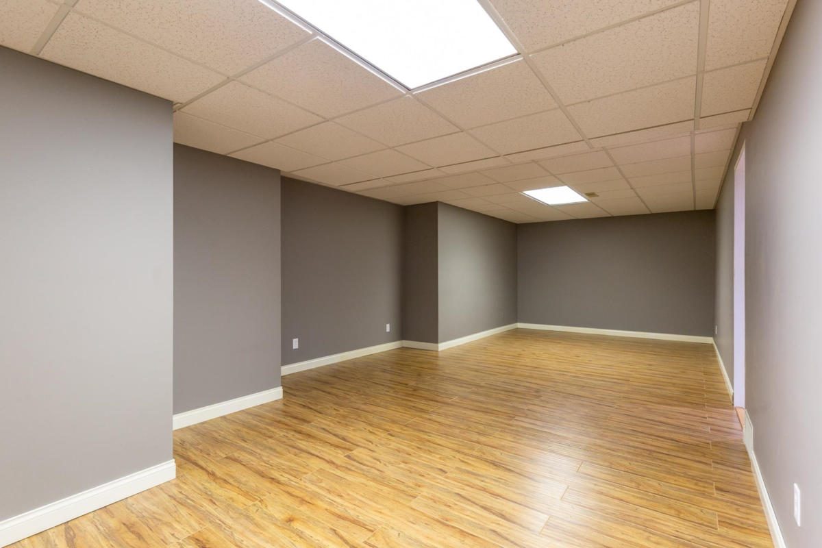 Swimming Pool Photo of 34813 Chantrell Place, Abbotsford, BC