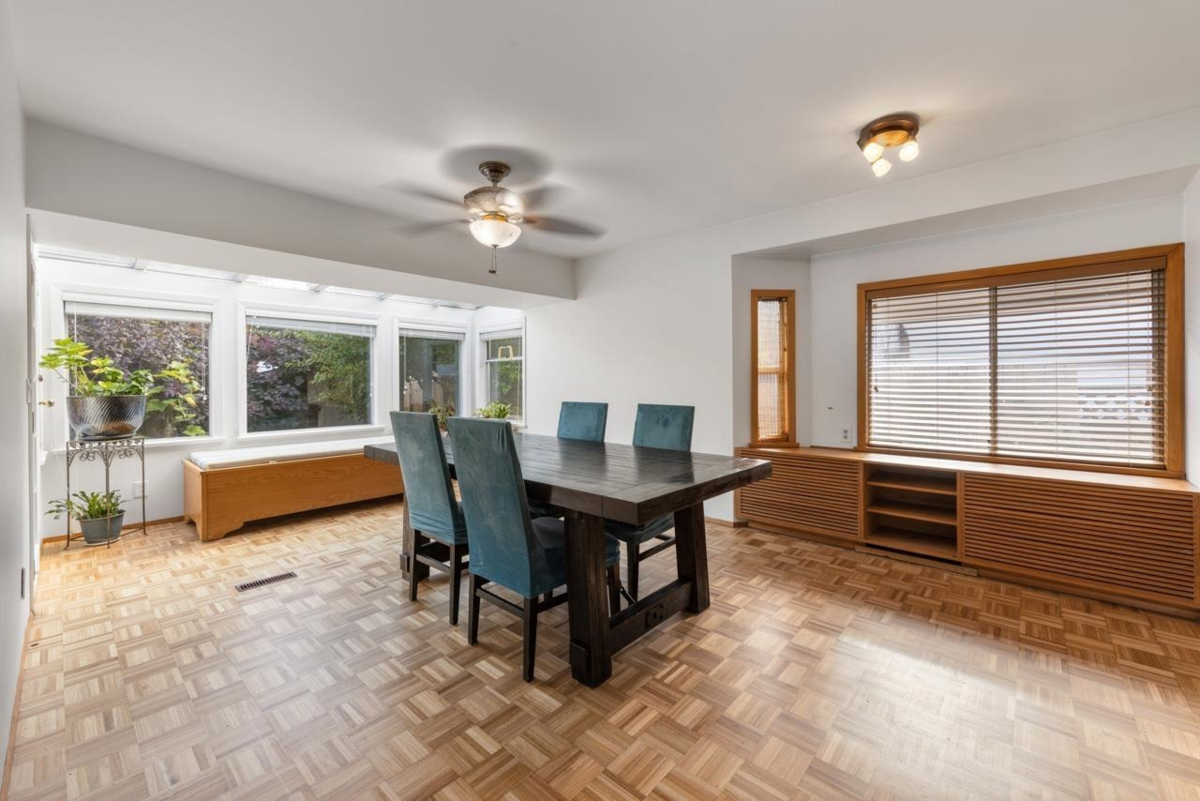 Basement Recreation Room Photo of 14098 20 Avenue, Surrey, BC