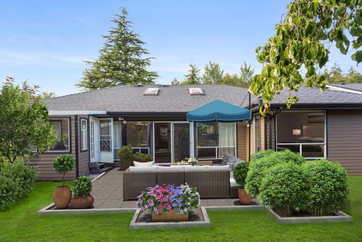 Bedroom 2 Photo of 14098 20 Avenue, Surrey, BC