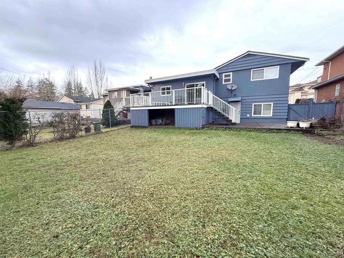 Laundry Room Photo of 7040 Halifax Street, Burnaby, BC