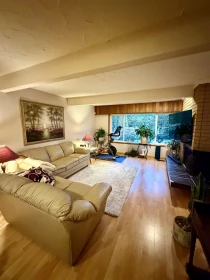 Entry Foyer Photo of 7040 Halifax Street, Burnaby, BC