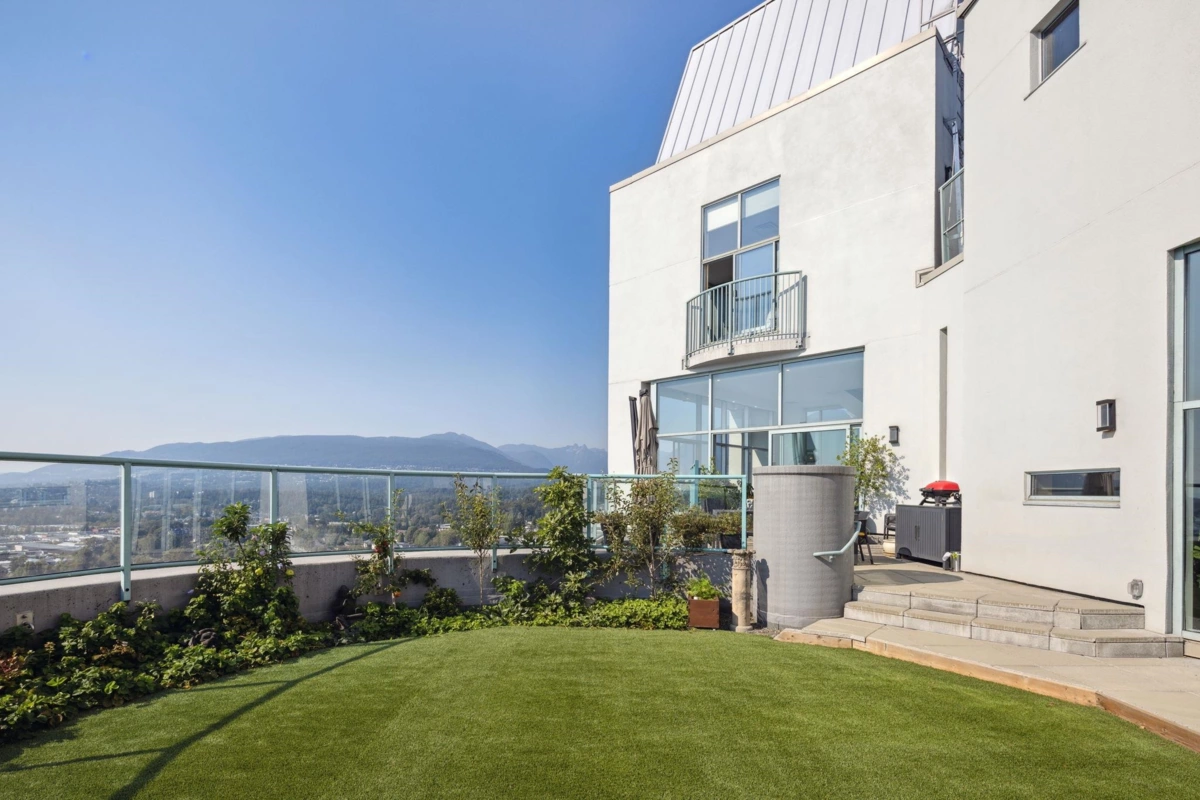 Basement Recreation Room Photo of 2901 120 W 2nd Street, North Vancouver, BC