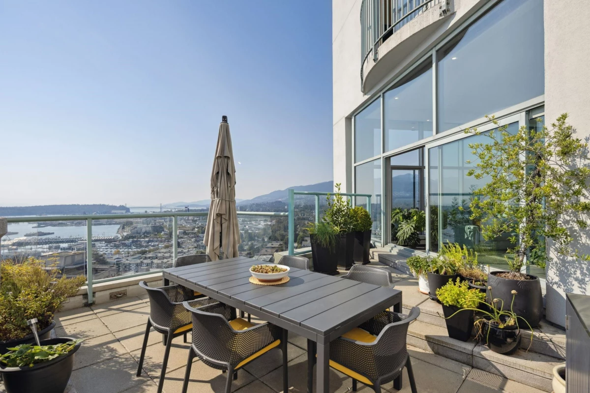 Entry Foyer Photo of 2901 120 W 2nd Street, North Vancouver, BC