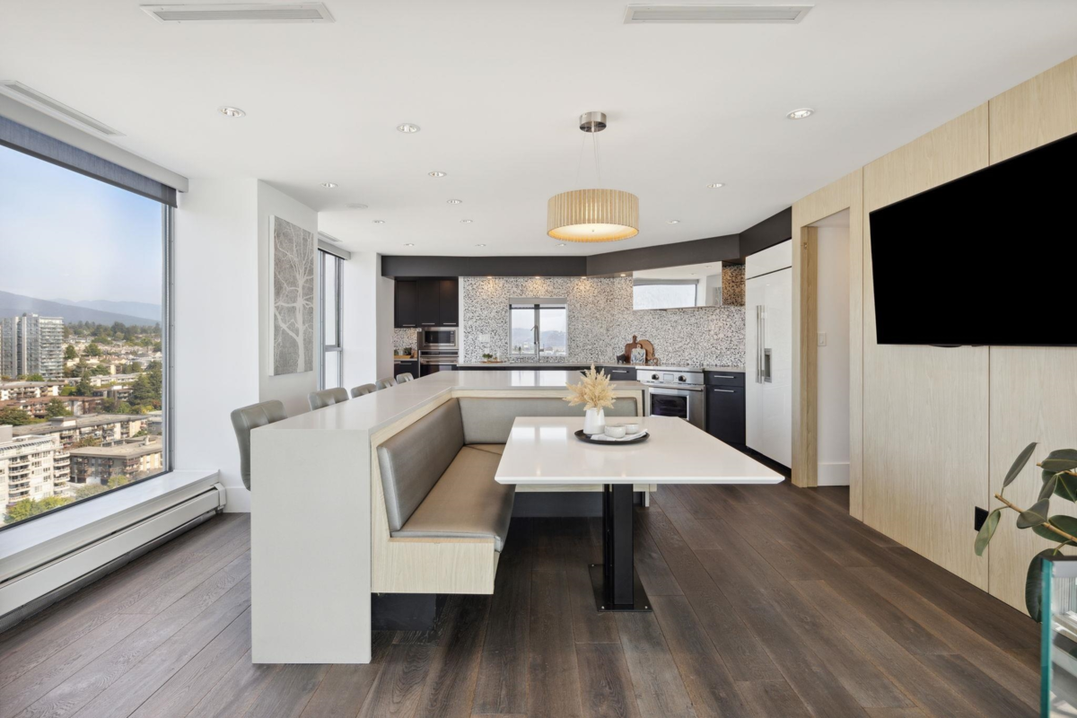 Primary Bathroom Photo of 2901 120 W 2nd Street, North Vancouver, BC