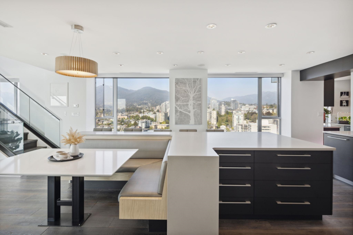 Walk-In Closet Photo of 2901 120 W 2nd Street, North Vancouver, BC