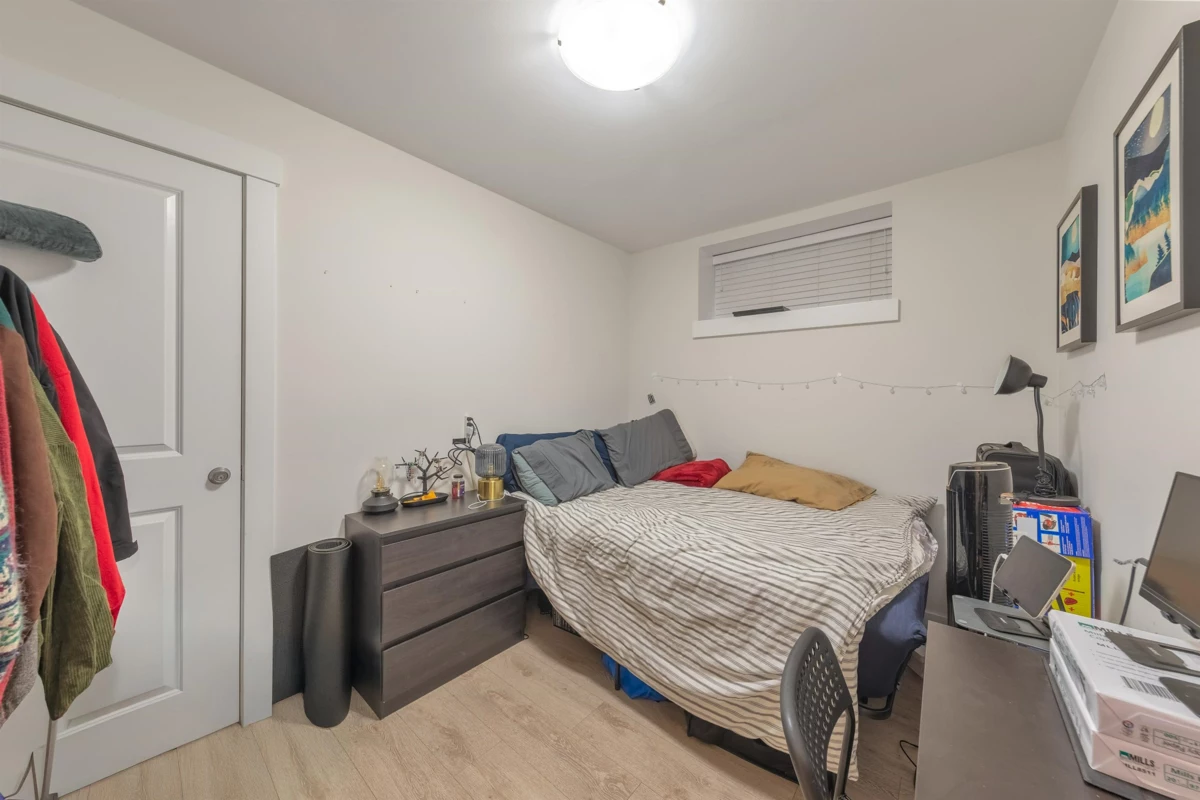 Hot Tub / Spa Photo of 5887 Battison Street, Vancouver, BC