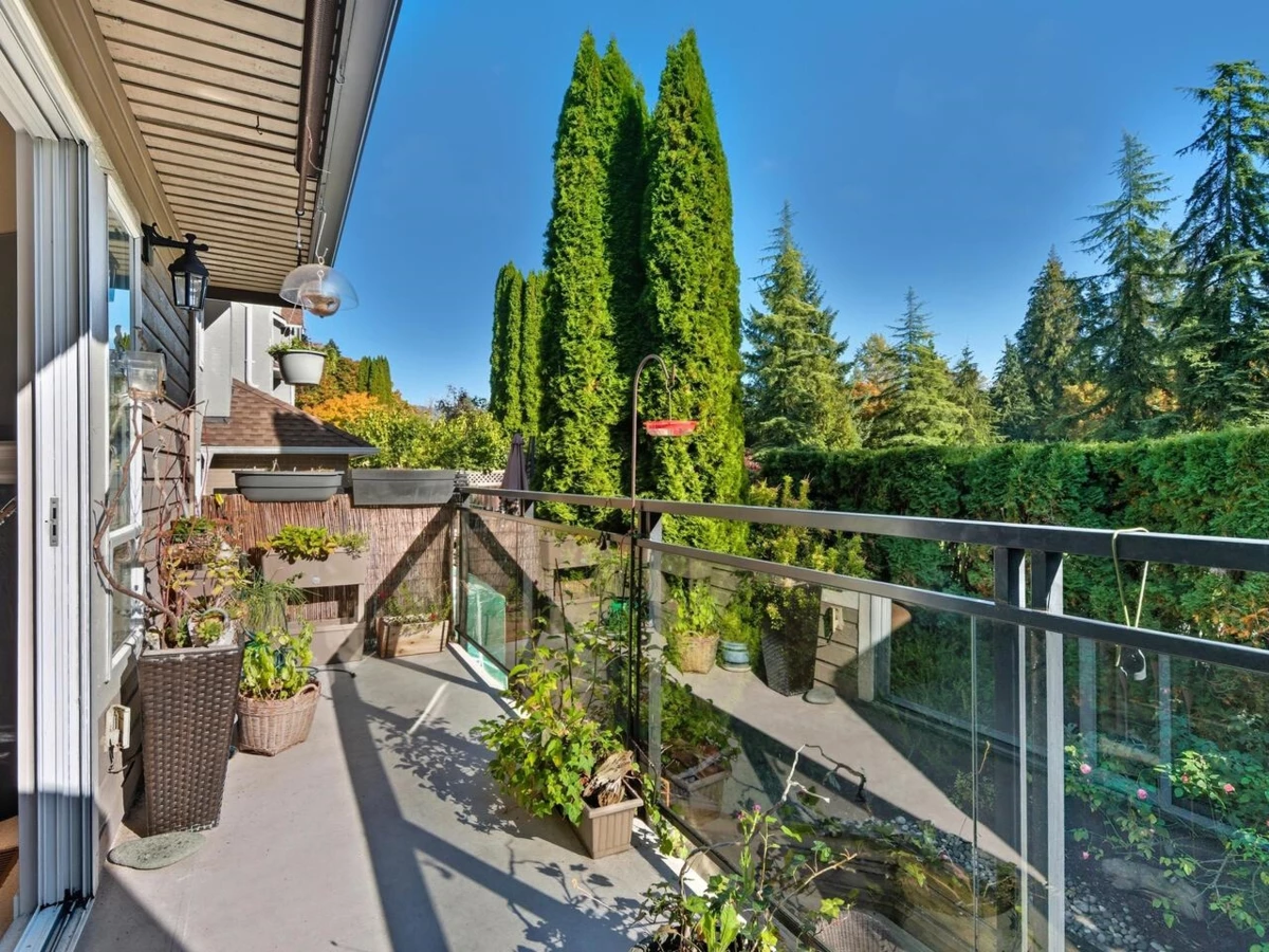 Front Yard Photo of 3920 Indian River Drive, North Vancouver, BC