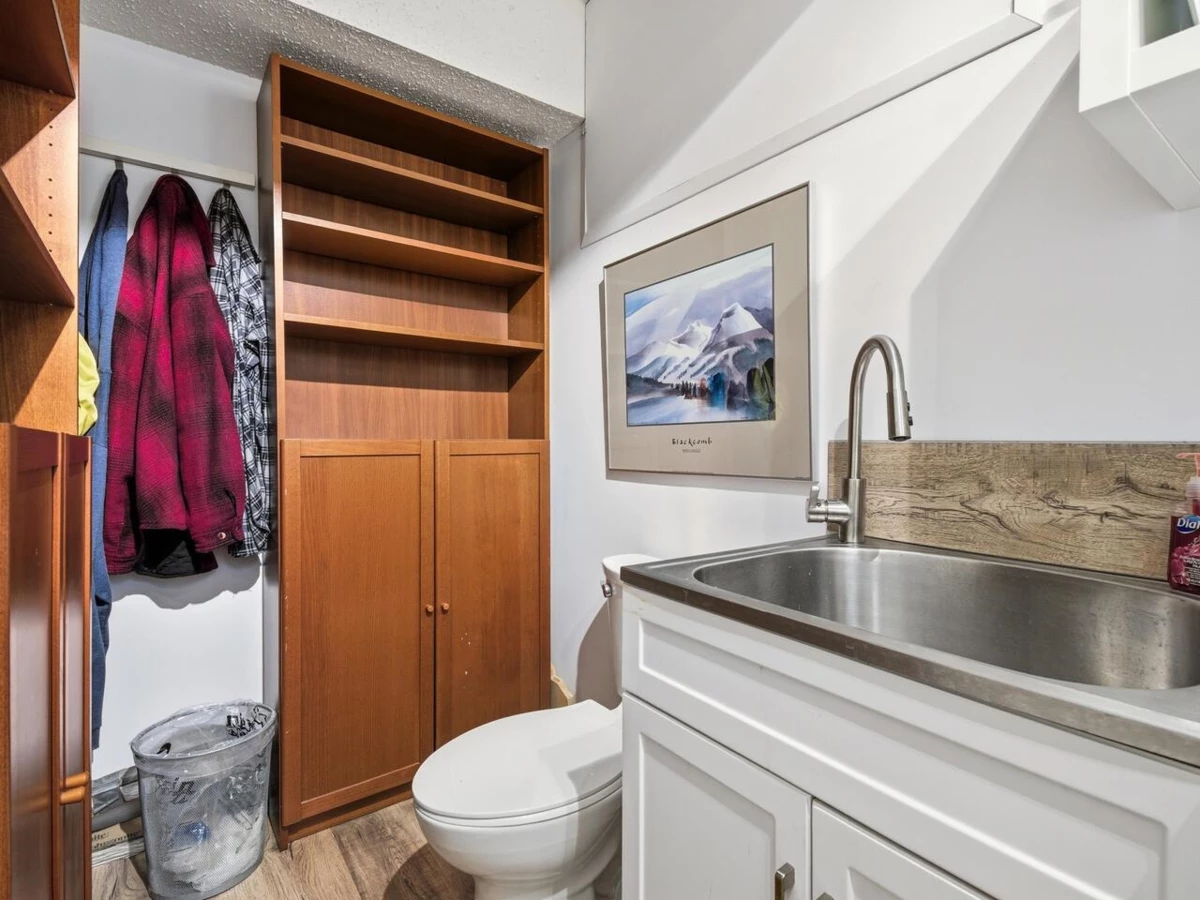 Hallway Photo of 3920 Indian River Drive, North Vancouver, BC
