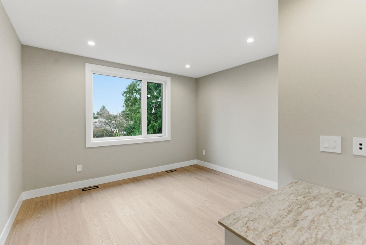 Backyard Photo of 2 8408 17th Avenue, Burnaby, BC