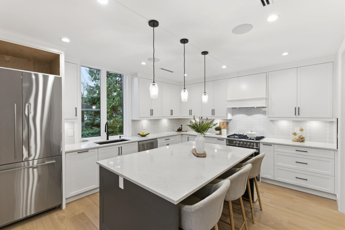 Breakfast Nook Photo of 2 8408 17th Avenue, Burnaby, BC