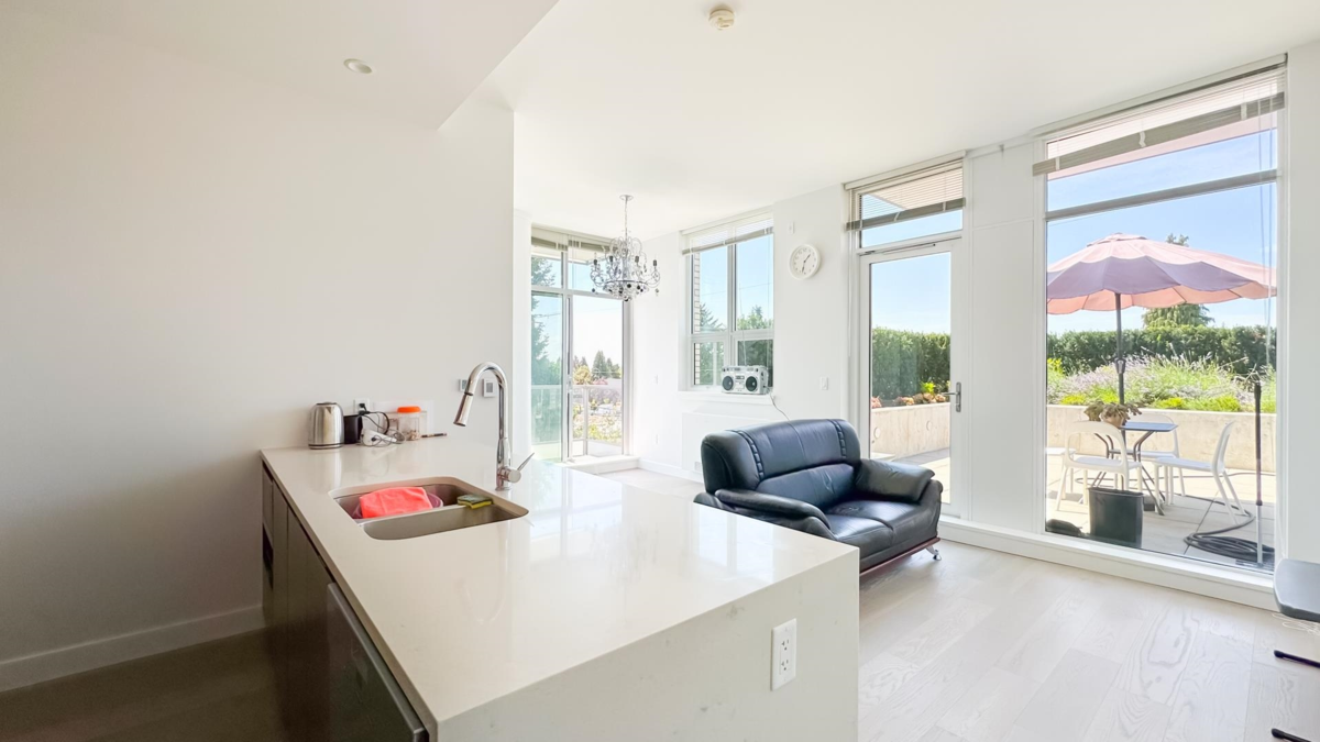 Breakfast Nook Photo of 308 6733 Cambie Street, Vancouver, BC