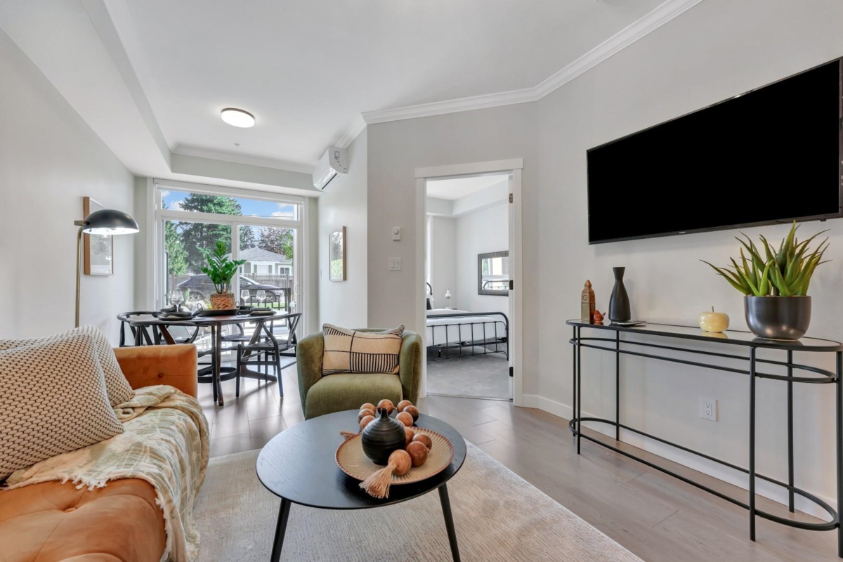 Bedroom 3 Photo of 420 12143 223 Street, Maple Ridge, BC