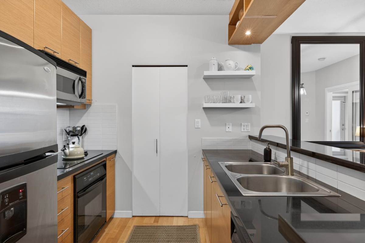 Kitchen Island Photo of 222 560 Raven Woods Drive, North Vancouver, BC