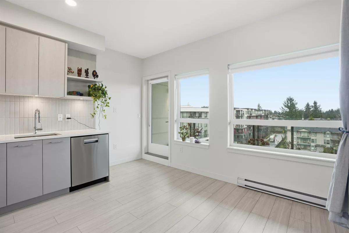 Family Room Photo of 604 10777 138 Street, Surrey, BC