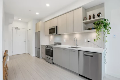 604 10777 138 Street, Surrey, BC, Surrey — Apartment/Condo for sale