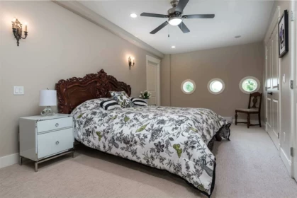 Walk-In Closet Photo of 39623 Old Yale Road, Abbotsford, BC