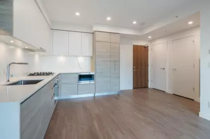 Kitchen Island Photo of 606 585 Austin Avenue, Coquitlam, BC