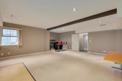 Basement Recreation Room Photo of 142 28 Richmond Street, New Westminster, BC