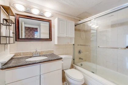 Walk-In Closet Photo of 210 8600 Ackroyd Road, Richmond, BC