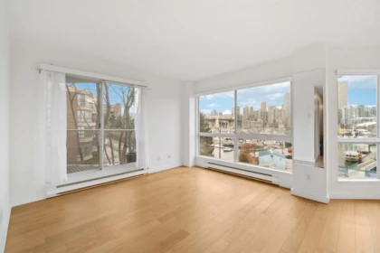 406 1510 W 1st Avenue, Vancouver, BC, Vancouver — Apartment/Condo for sale