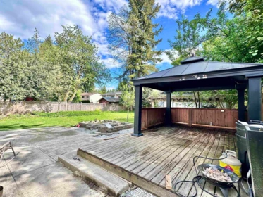 Garage Interior Photo of 1790 Westminster Avenue, Port Coquitlam, BC