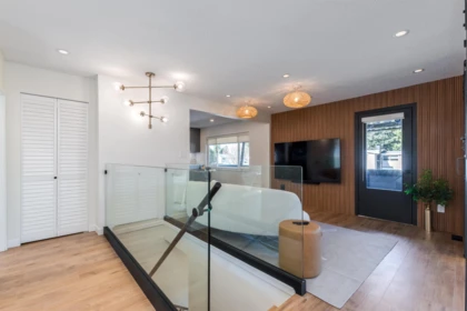 Kitchen Island Photo of 1790 Westminster Avenue, Port Coquitlam, BC