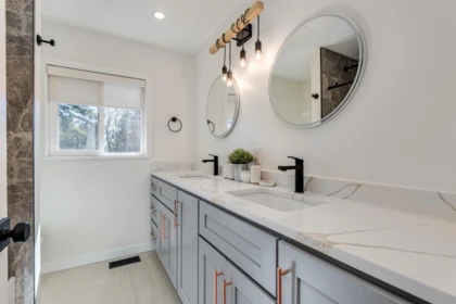Powder Room Photo of 1790 Westminster Avenue, Port Coquitlam, BC