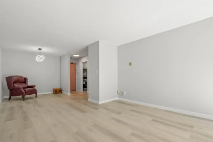 Bedroom 3 Photo of 316 13507 96 Avenue, Surrey, BC