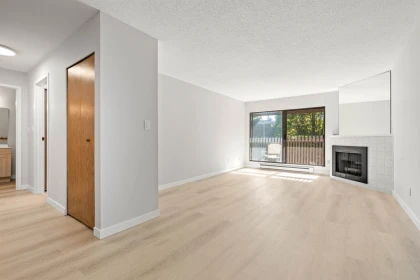Breakfast Nook Photo of 316 13507 96 Avenue, Surrey, BC