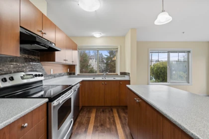 Breakfast Nook Photo of 202 32063 Mt Waddington Avenue, Abbotsford, BC