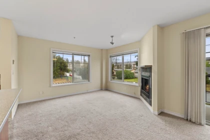 202 32063 Mt Waddington Avenue, Abbotsford, BC, Abbotsford — Apartment/Condo for sale
