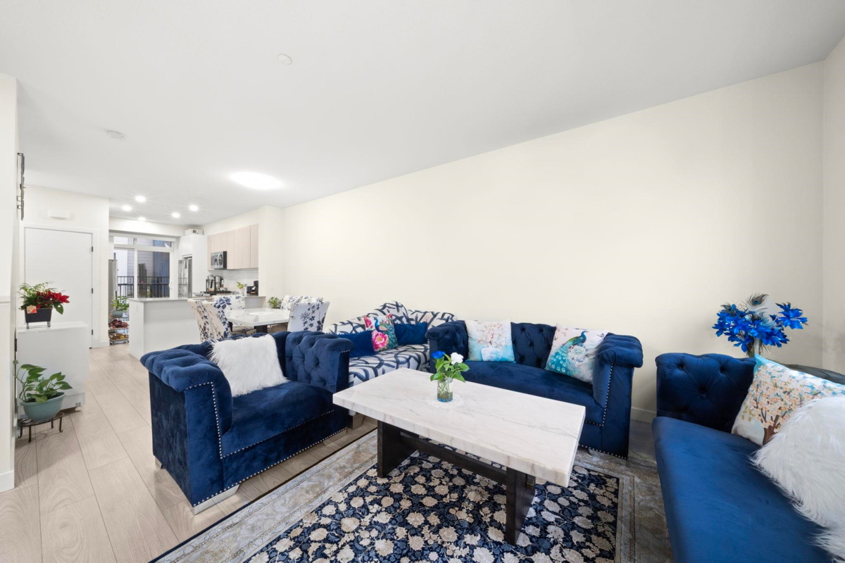 Family Room Photo of 46 488 Furness Street, New Westminster, BC
