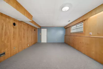 Basement Recreation Room Photo of 3115 E 49 Avenue, Vancouver, BC